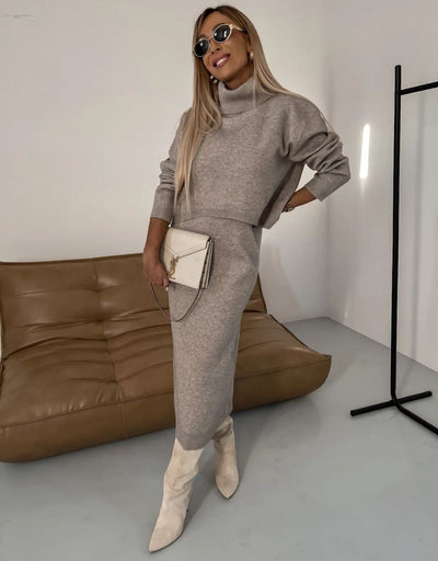 Sienna™ - Comfortable Midi Dress with Turtleneck Sweatshirt