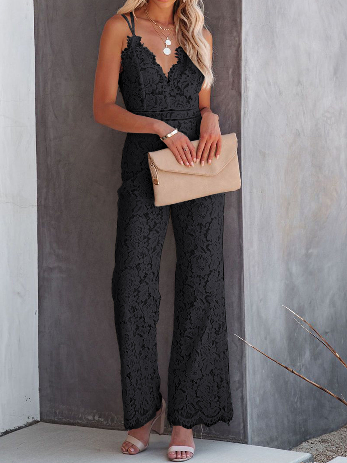 Layla™ - Elegant Floral Lace Jumpsuit